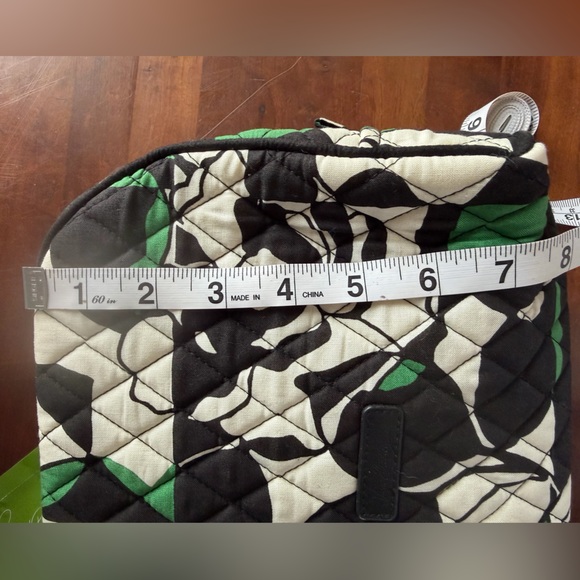 NWT Vera Bradley Imperial Rose Large Zip Cosmetic Makeup Bag Green Black Travel - Picture 7 of 8